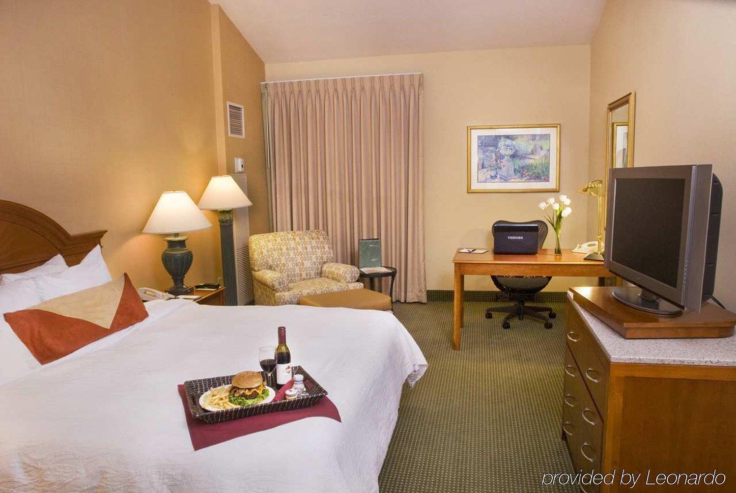 Hilton Garden Inn Cupertino Oda fotoğraf